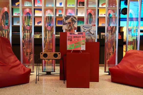 Virgin Voyages Shopping Voyage Vinyl 6.jpg